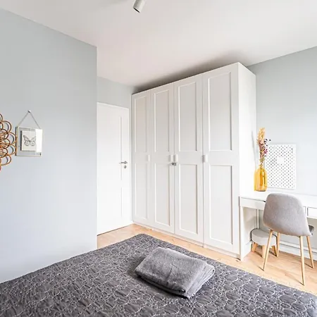 Appartement Polaka ~ Self Check-in 24 ~ Car Park ~lift