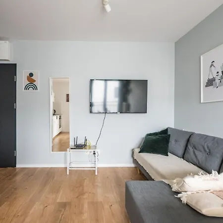 Appartement Polaka ~ Self Check-in 24 ~ Car Park ~lift Wrocław