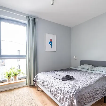 Appartement Polaka ~ Self Check-in 24 ~ Car Park ~lift *