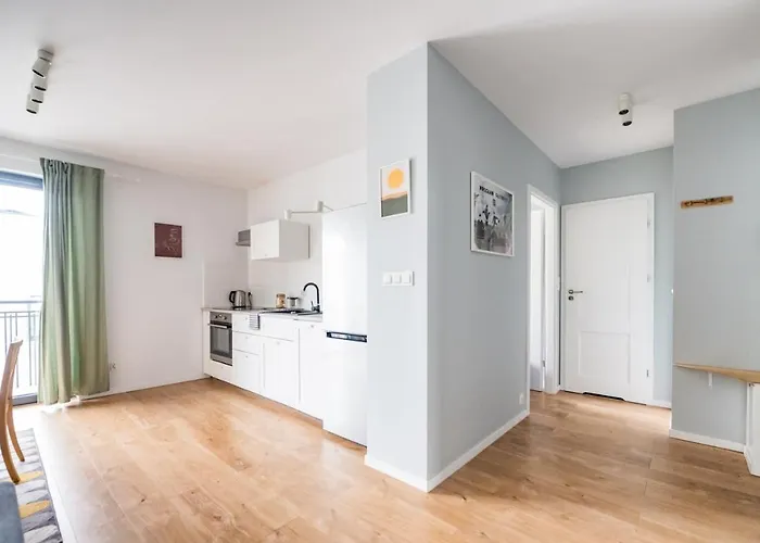 아파트 Polaka ~ Self Check-in 24 ~ Car Park ~lift *