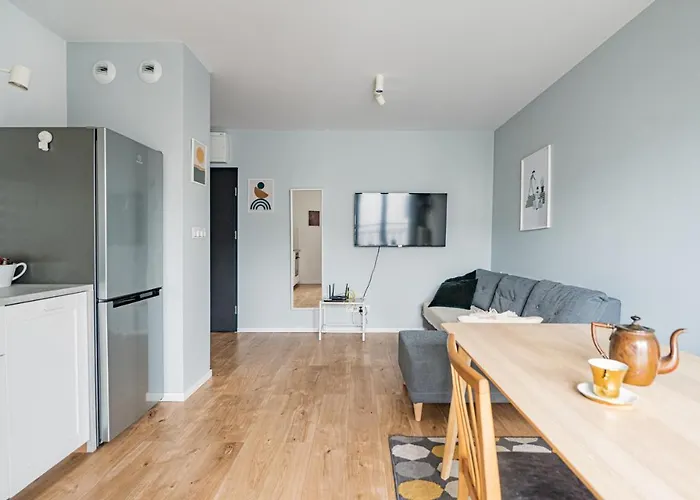 Апартаменты Polaka ~ Self Check-in 24 ~ Car Park ~lift