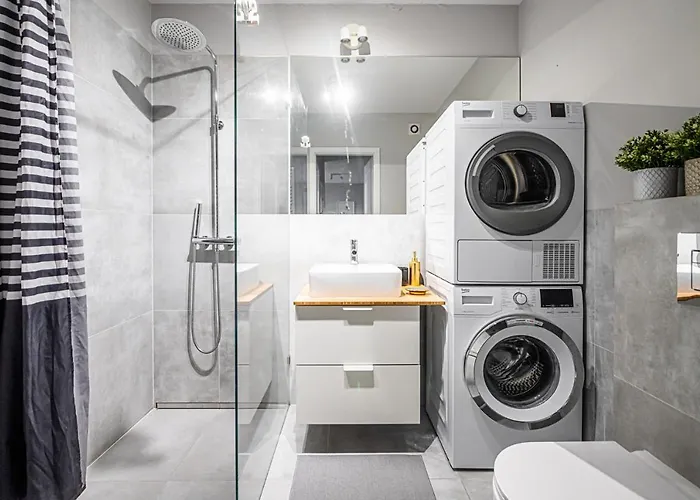 아파트 Polaka ~ Self Check-in 24 ~ Car Park ~lift 브로츠와프